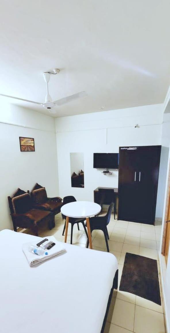 Apsara Residency Hotel Perintalmanna ภายนอก รูปภาพ