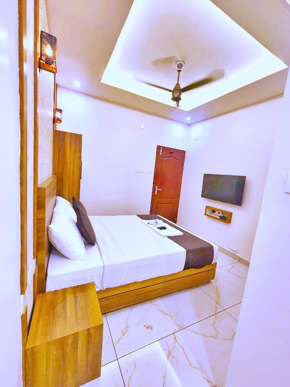 Apsara Residency Hotel Perintalmanna ภายนอก รูปภาพ